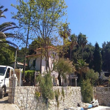 Tourist Resort Milna Vis Exterior foto